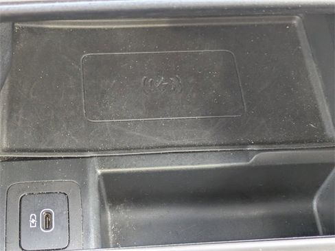 Used 2025 Land Rover Range Rover Velar Dynamic SE image 26