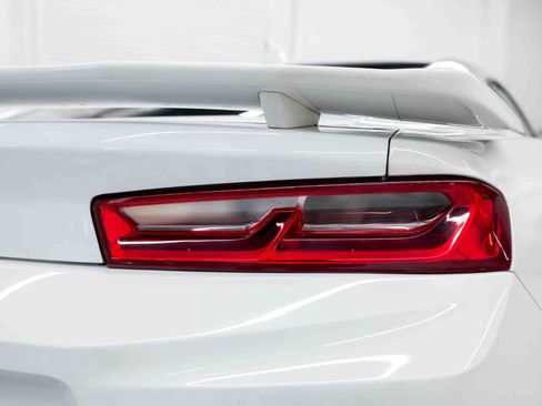 Used 2017 Chevrolet Camaro ZL1 RWD image 31