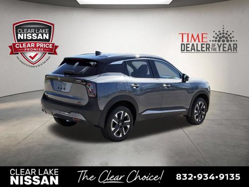 Certified 2025 Nissan Kicks SR FWD image 7
