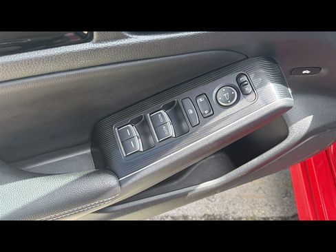 Used 2022 Honda Civic Touring image 8