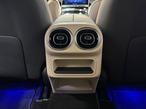 Certified 2025 Mercedes-Benz GLC 300 image 11