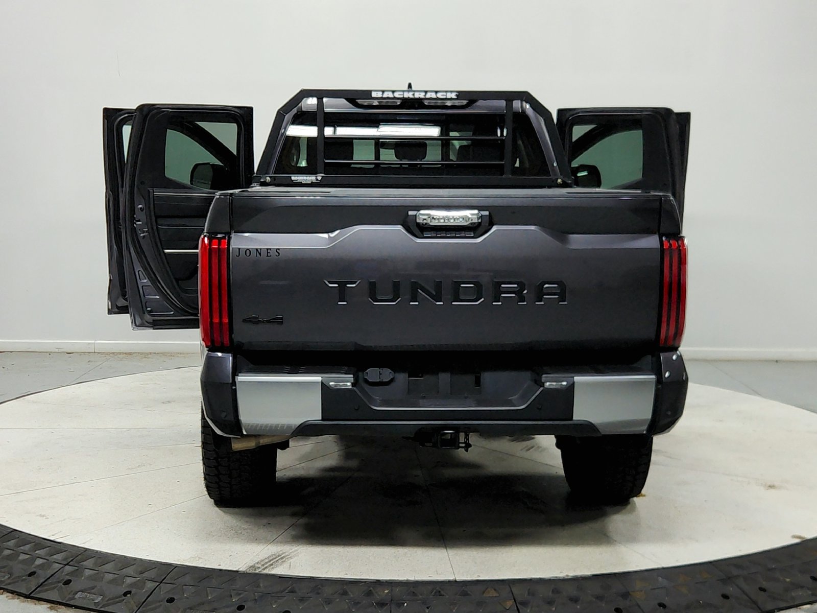 Used 2022 Toyota Tundra Limited w/ TRD Off-Road Package AWD/4WD image 15