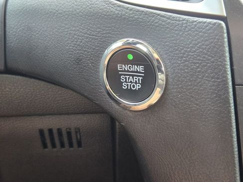 Used 2017 Ford Edge SEL w/ Equipment Group 201A FWD image 20