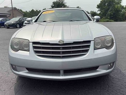 Used 2007 Chrysler Crossfire Limited RWD image 2