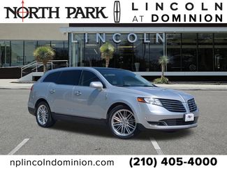 Used 2019 Lincoln MKT AWD image 1
