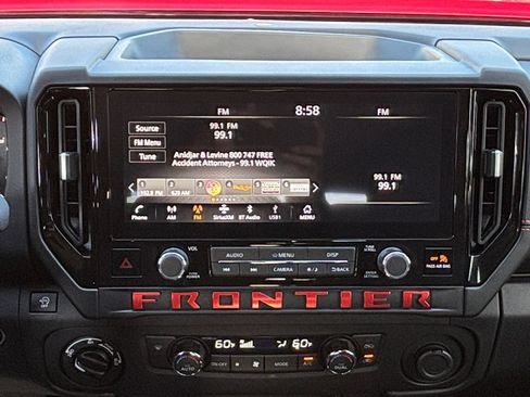 Used 2025 Nissan Frontier PRO-4X AWD/4WD image 18