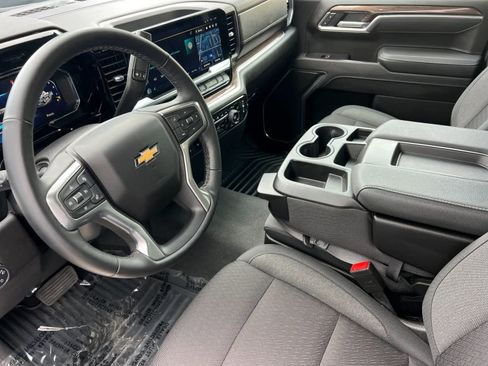 Used 2026 Chevrolet Silverado 1500 LT image 12