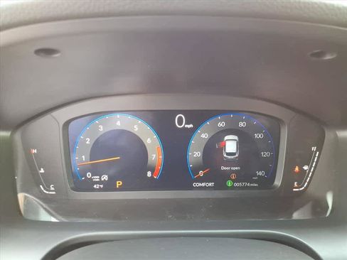 Certified 2025 Acura ADX A-Spec image 29