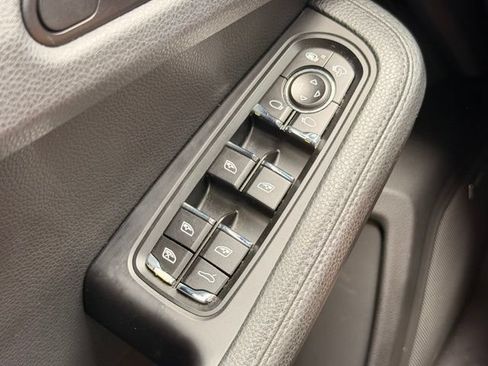 Used 2018 Porsche Macan S AWD/4WD image 25