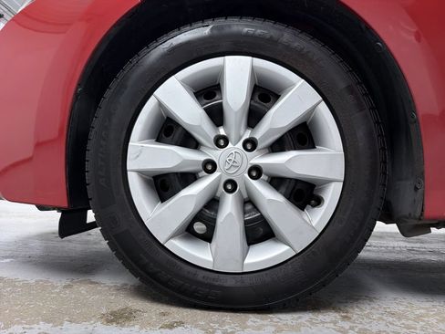 Used 2016 Toyota Corolla LE FWD image 14