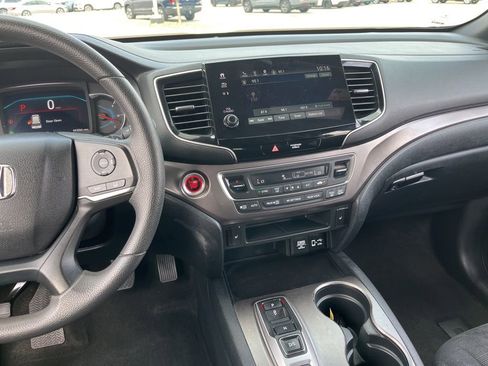 Certified 2022 Honda Pilot Sport image 15