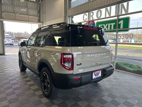 New 2025 Ford Bronco Sport Outer Banks w/ Outer Banks Tech Package+ image 4