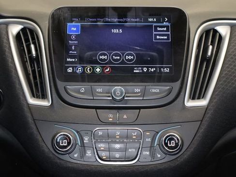 Used 2023 Chevrolet Malibu LT FWD image 26