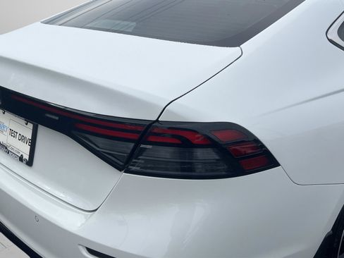 Used 2025 Honda Accord Touring image 24