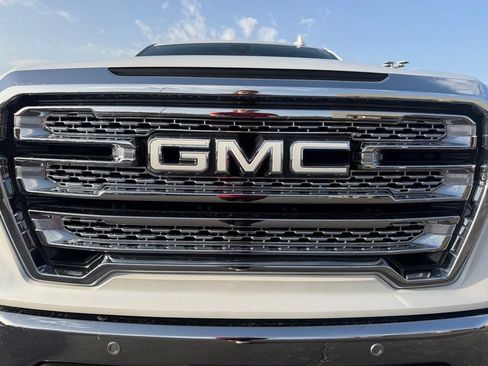 Used 2021 GMC Sierra 1500 SLT AWD/4WD image 7