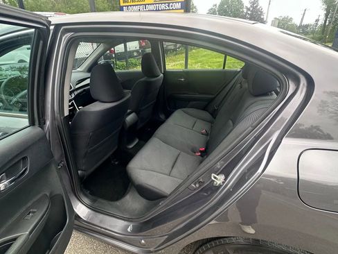 Used 2016 Honda Accord LX image 18