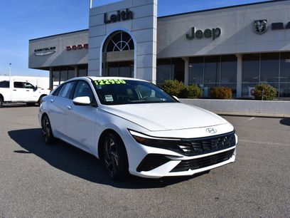 Used 2025 Hyundai Elantra SEL