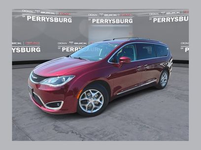 Used 2019 Chrysler Pacifica Touring-L Plus w/ Tire & Wheel Group
