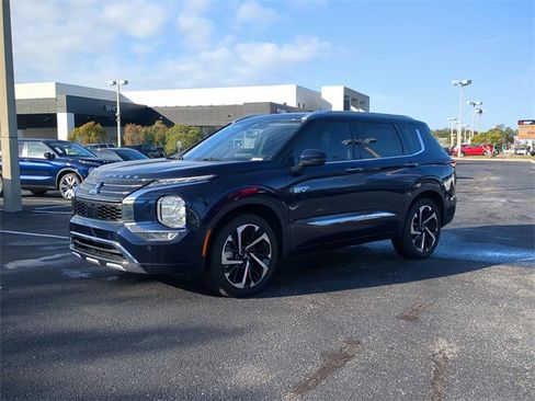 New 2025 Mitsubishi Outlander SEL image 2