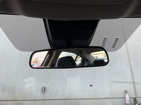 Used 2025 Nissan Altima 2.5 SR image 18