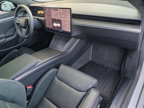 Used 2024 Tesla Model S Plaid image 21