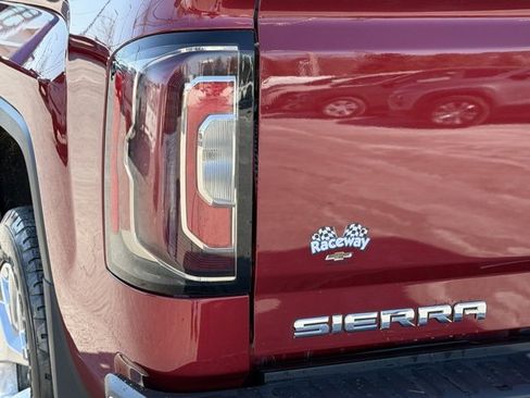 Used 2018 GMC Sierra 1500 SLT w/ SLT Premium Package image 21
