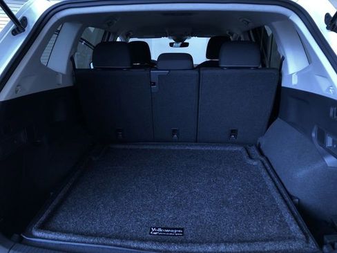 Used 2024 Volkswagen Tiguan S image 31