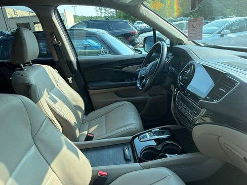 Used 2020 Honda Pilot Touring image 8