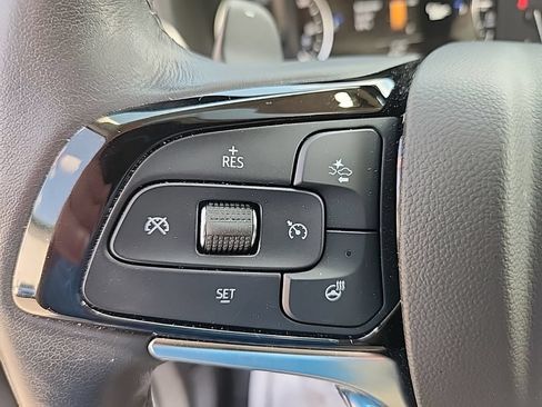 Used 2023 Buick Enclave Avenir w/ Avenir Technology Package FWD image 12