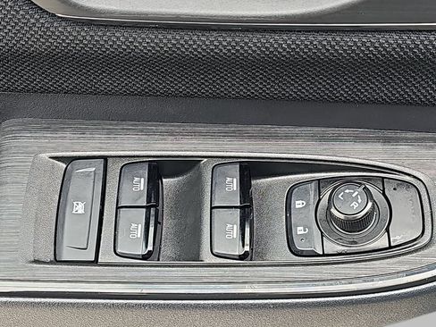 Used 2026 Subaru Outback Premium AWD/4WD image 34