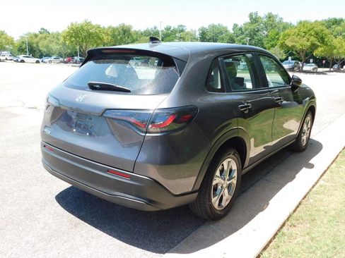 Used 2023 Honda HR-V LX image 4