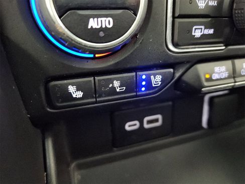 Used 2023 Chevrolet Tahoe High Country image 32