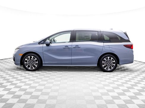 Used 2026 Honda Odyssey Elite image 2