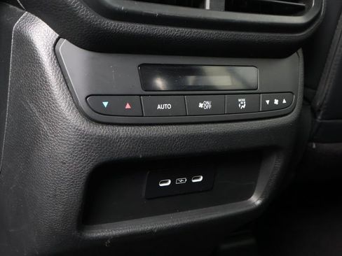 Used 2025 Honda Pilot EX-L image 46