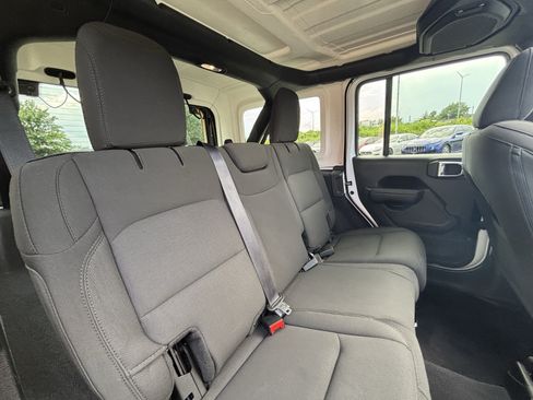 Used 2023 Jeep Wrangler Unlimited Sport AWD/4WD image 44