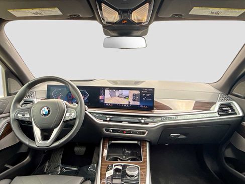 Certified 2026 BMW X5 xDrive40i AWD/4WD image 9