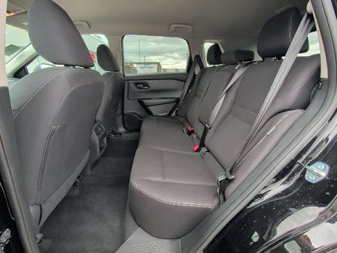 Used 2024 Nissan Rogue S AWD/4WD image 5