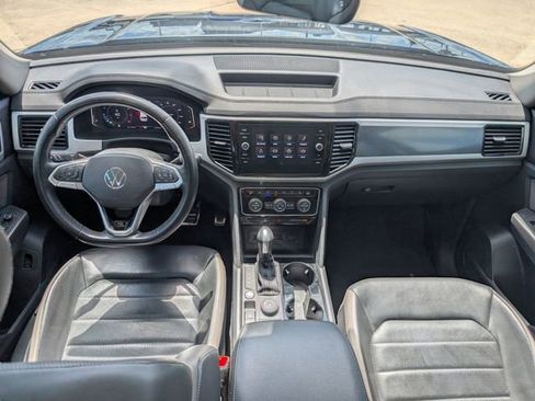 Used 2022 Volkswagen Atlas SEL Premium image 26