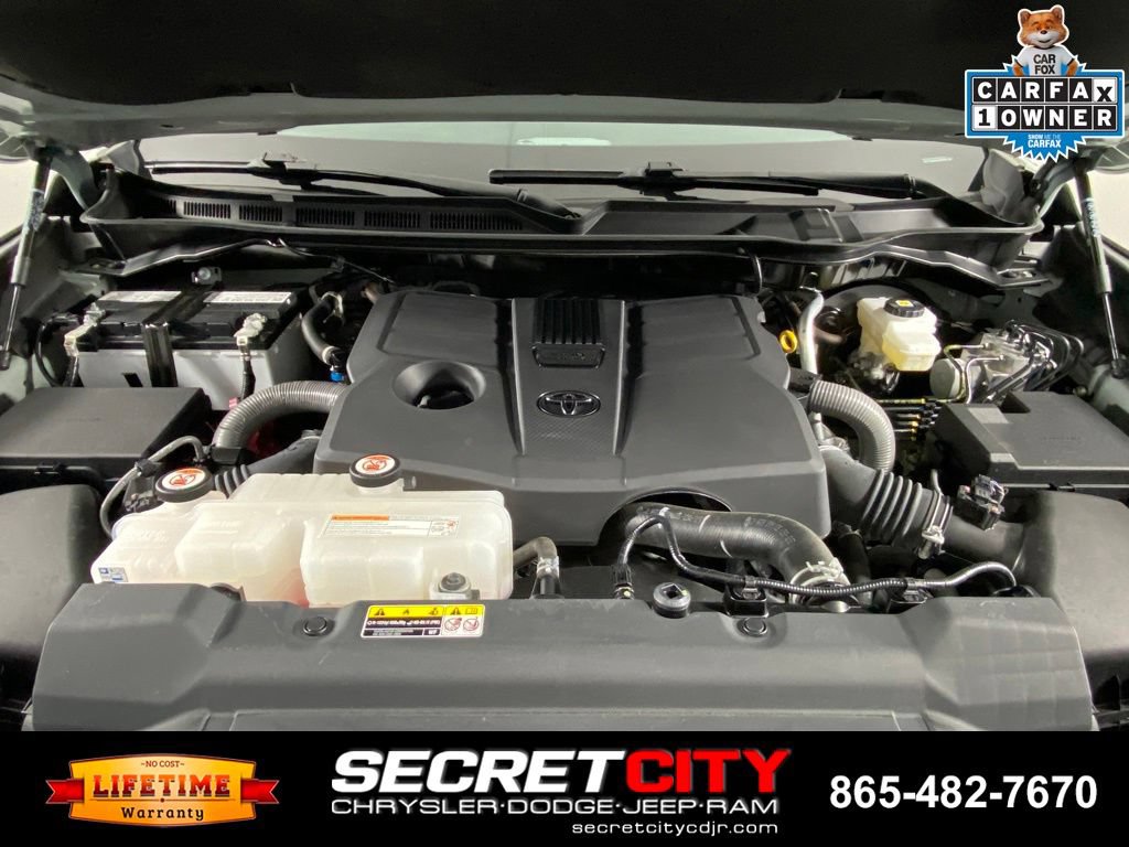 Used 2025 Toyota Tundra SR5 w/ TRD Off-Road Package AWD/4WD image 30