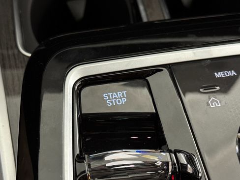 Used 2026 BMW i7 xDrive60 RWD image 18