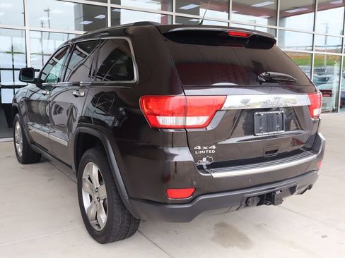 Used 2013 Jeep Grand Cherokee Limited w/ Luxury Group II AWD/4WD image 6