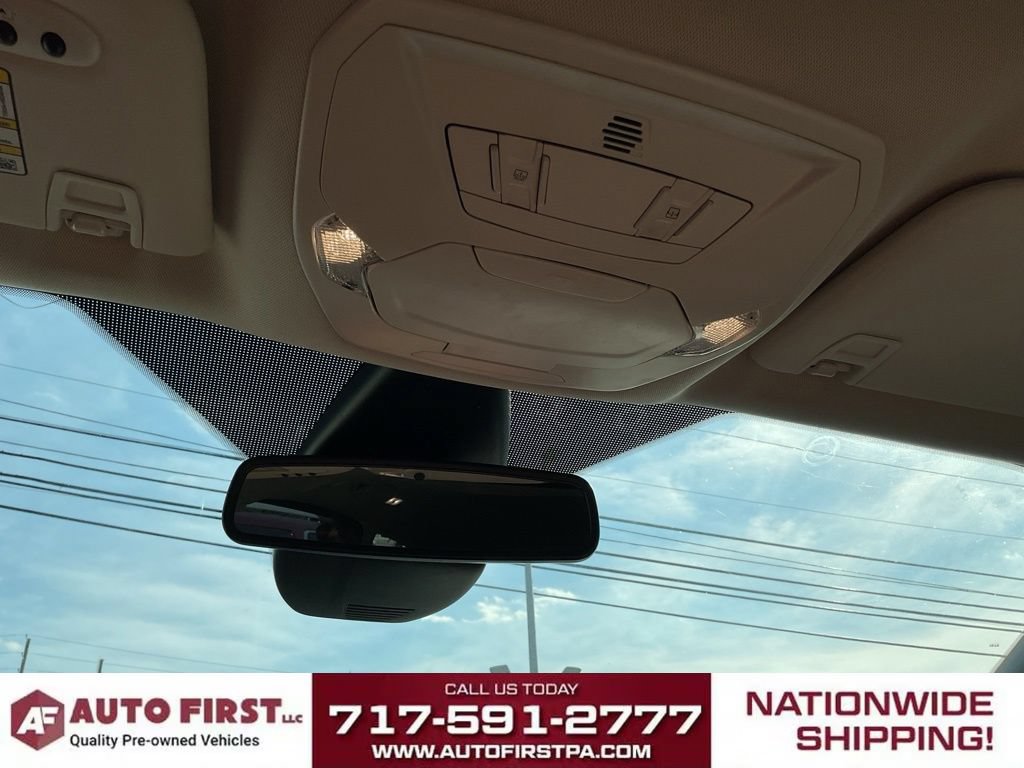 Used 2019 Ford Escape Titanium AWD/4WD image 29