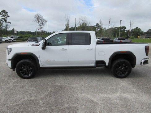 New 2025 GMC Sierra 2500 AT4 image 8