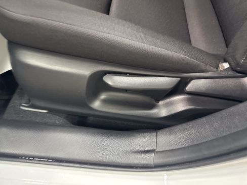Used 2025 Toyota Corolla LE FWD image 16