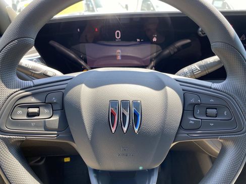 New 2026 Buick Envista Preferred FWD image 11