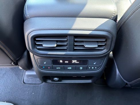 Used 2023 Honda Pilot Elite image 16