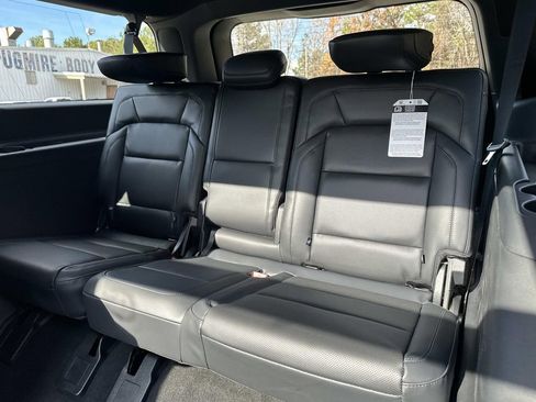 New 2025 Lincoln Navigator L Reserve w/ Jet Appearance Package image 26