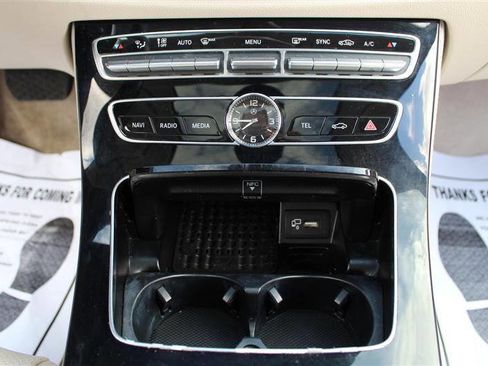 Used 2017 Mercedes-Benz E 300 image 22