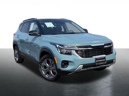Certified 2024 Kia Seltos S FWD image 2