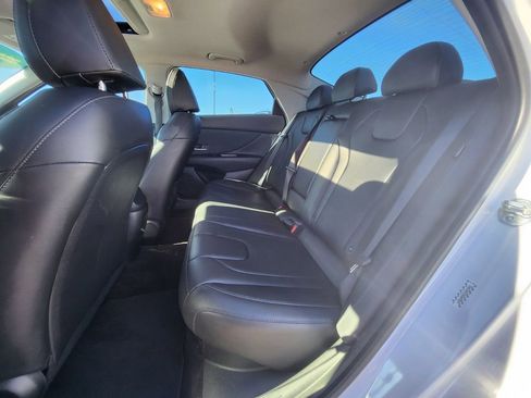 Certified 2024 Hyundai Elantra Limited image 11